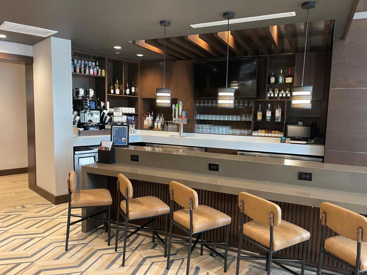 Hyatt Place Austin Lake Travis/Four Points Eksteriør billede